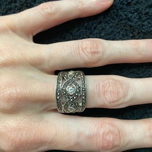 Silver tone ring with rhinestones, EUC